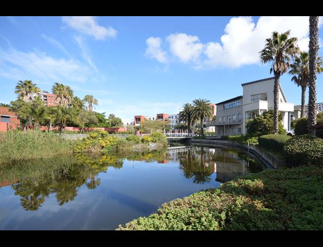 153M² OFFICE FOR SALE IN CENTURY CITY